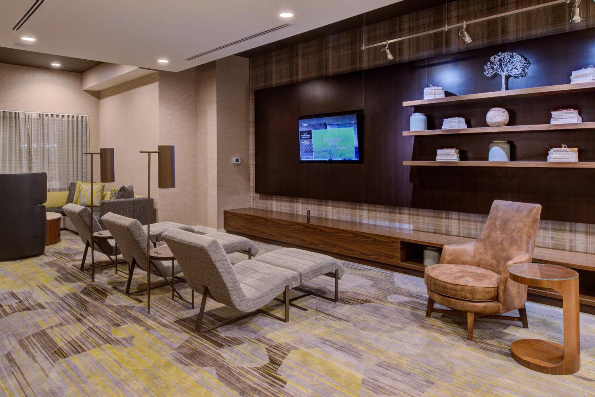 Courtyard By Marriott St Louis Hotel Chesterfield